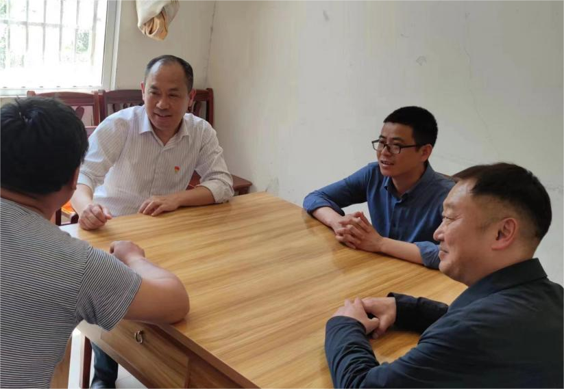 產(chǎn)業(yè)強(qiáng)基，民生為重，結(jié)對幫扶，攜手共富